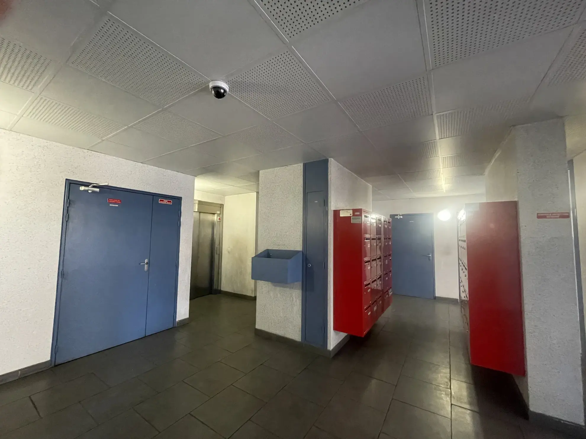 Studio de 25m² à Toulon avec parking, proche Clinique St Michel 