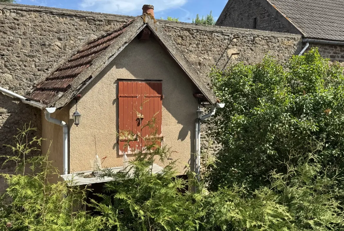 Maison avec dépendance à Guillon (89) - Résidence paisible et lumineuse 