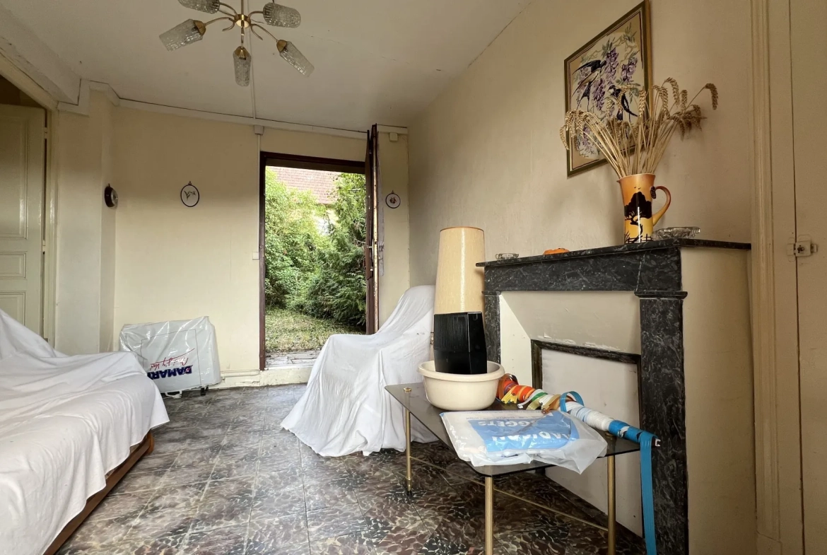Maison avec dépendance à Guillon (89) - Résidence paisible et lumineuse 