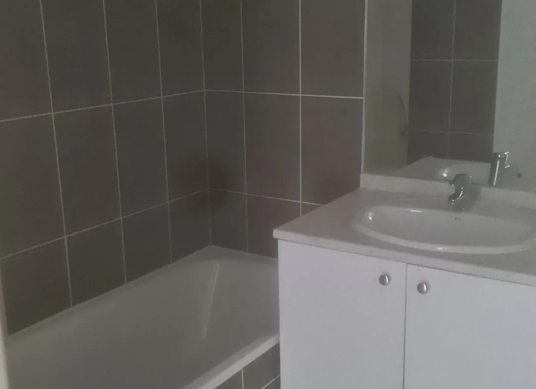 Appartement 3 pièces avec parking à Narbonne - Résidence sécurisée 