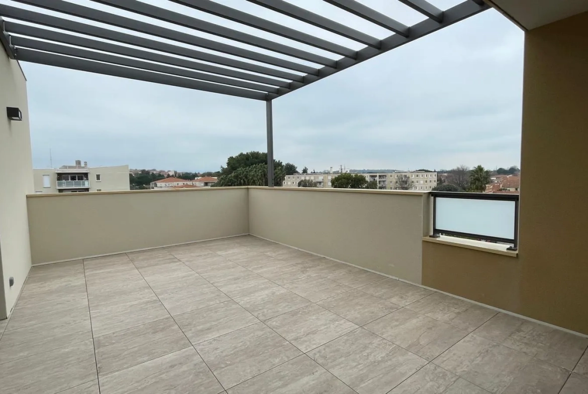 Appartement T4 à Elne - Dernier étage avec terrasse et prestations modernes 