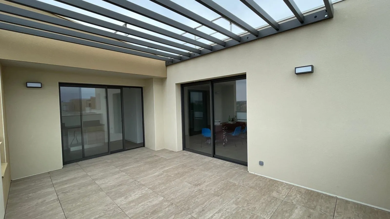 Appartement T4 à Elne - Dernier étage avec terrasse et prestations modernes 