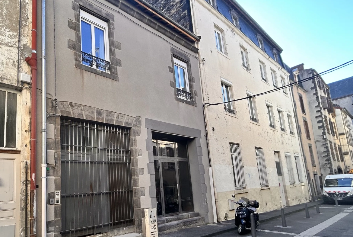 Studio à vendre au cœur de Clermont-Ferrand, parfait pour investissement locatif 