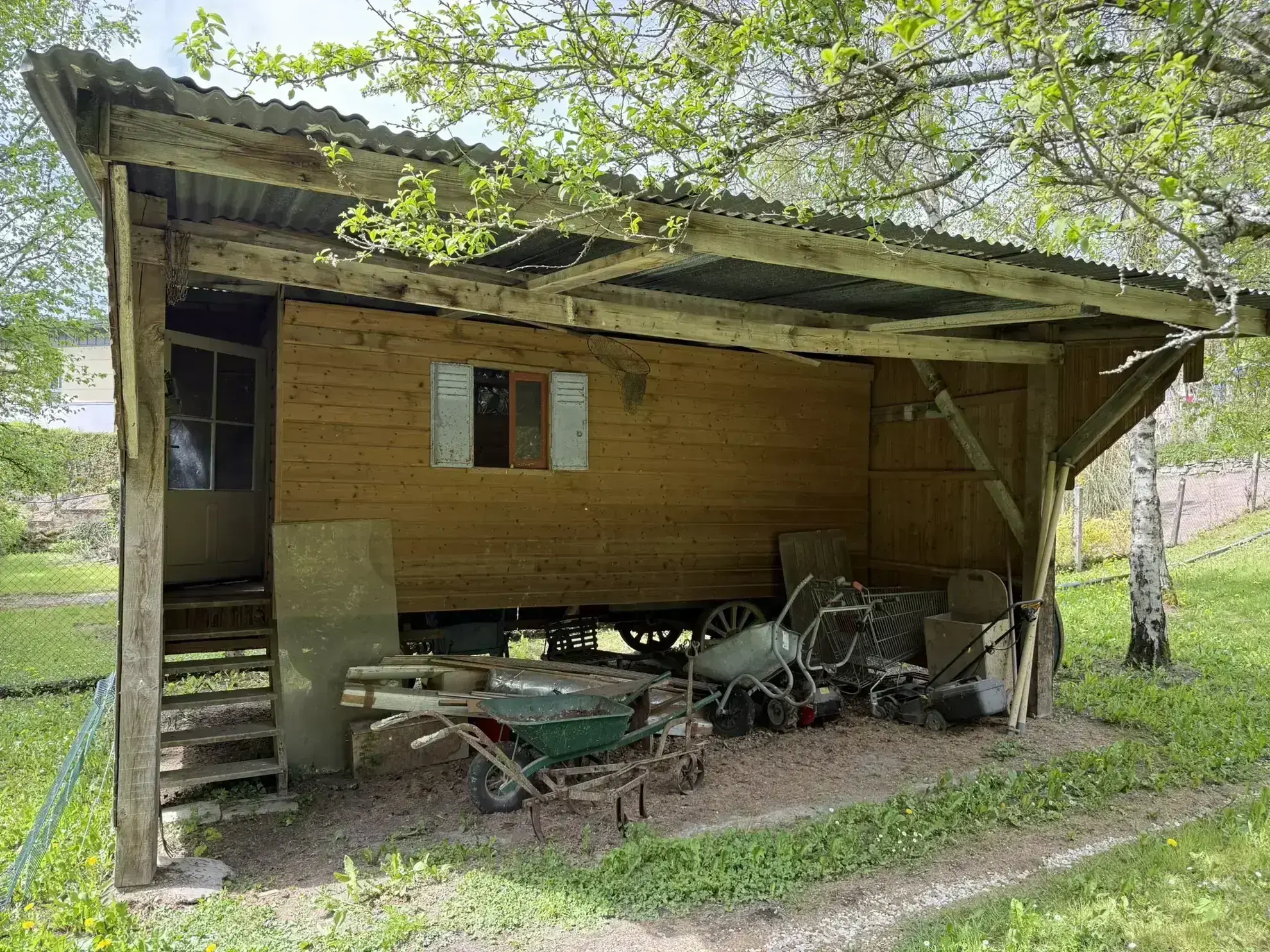 Maison individuelle de 144 m² avec dépendances en bord de rivière à Bossay-sur-Claise 