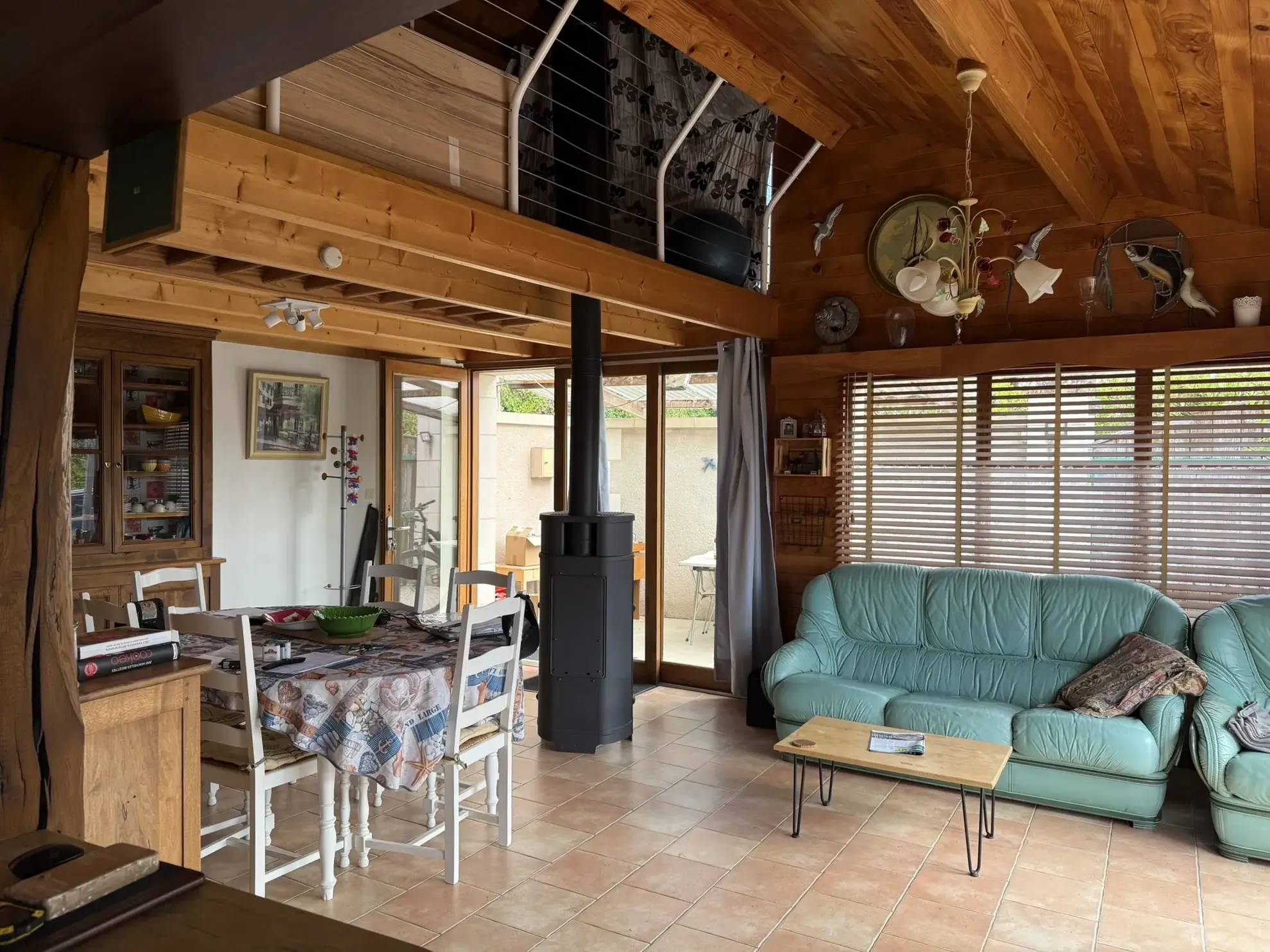 Maison individuelle de 144 m² avec dépendances en bord de rivière à Bossay-sur-Claise 