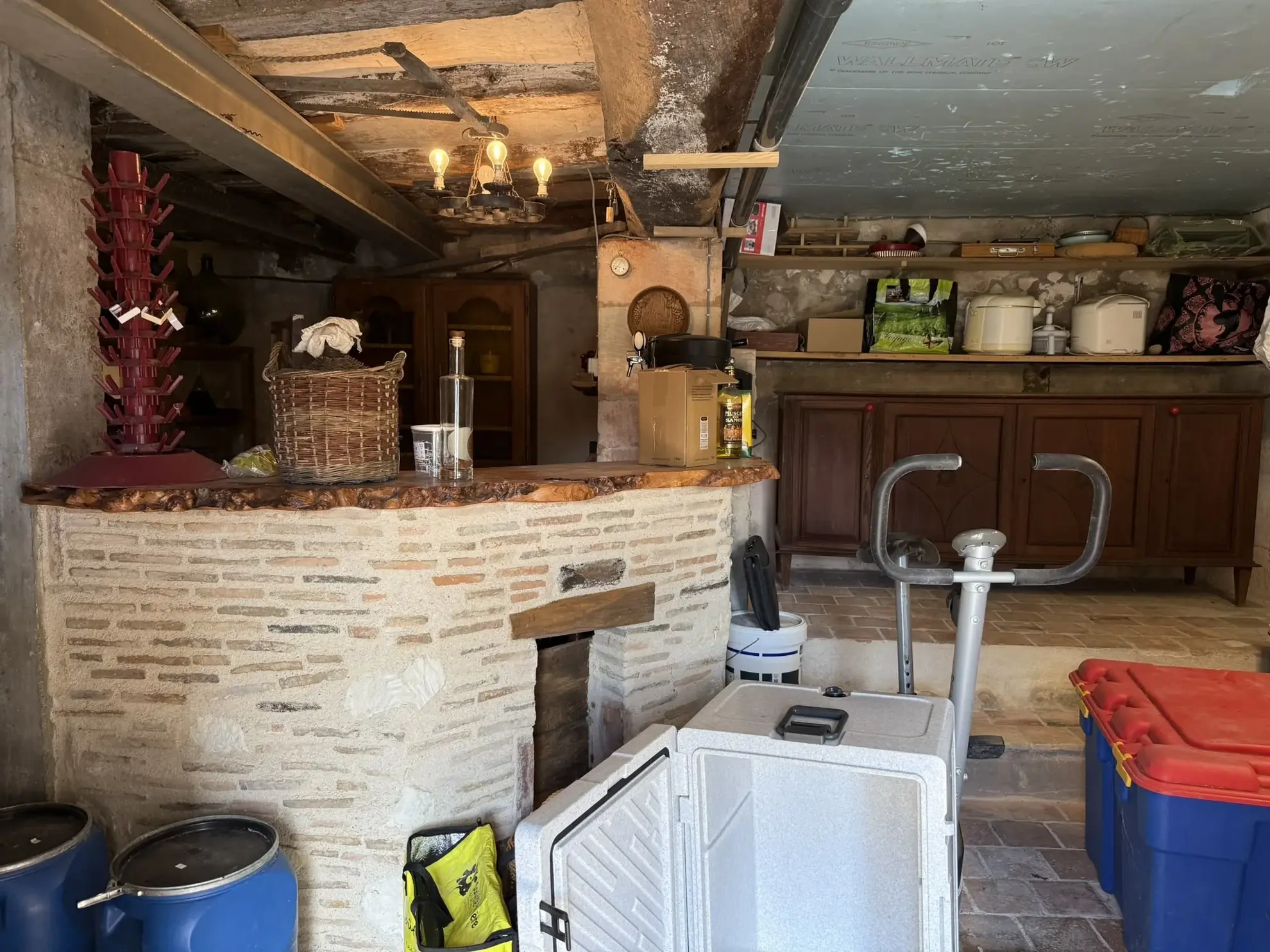 Maison individuelle de 144 m² avec dépendances en bord de rivière à Bossay-sur-Claise 