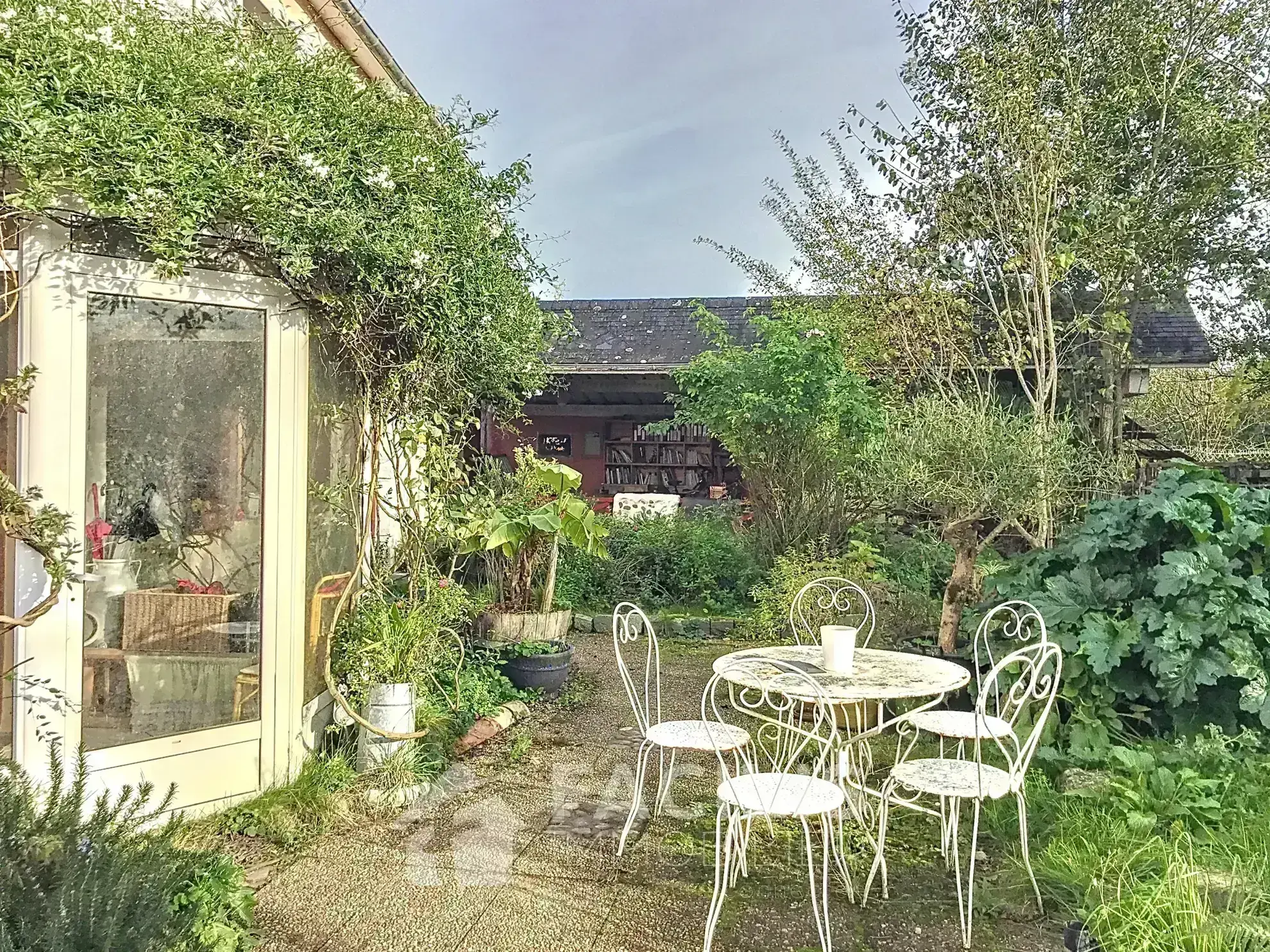 Maison de charme avec terrasse et vue sur les Pyrénées à Oloron-Sainte-Marie 