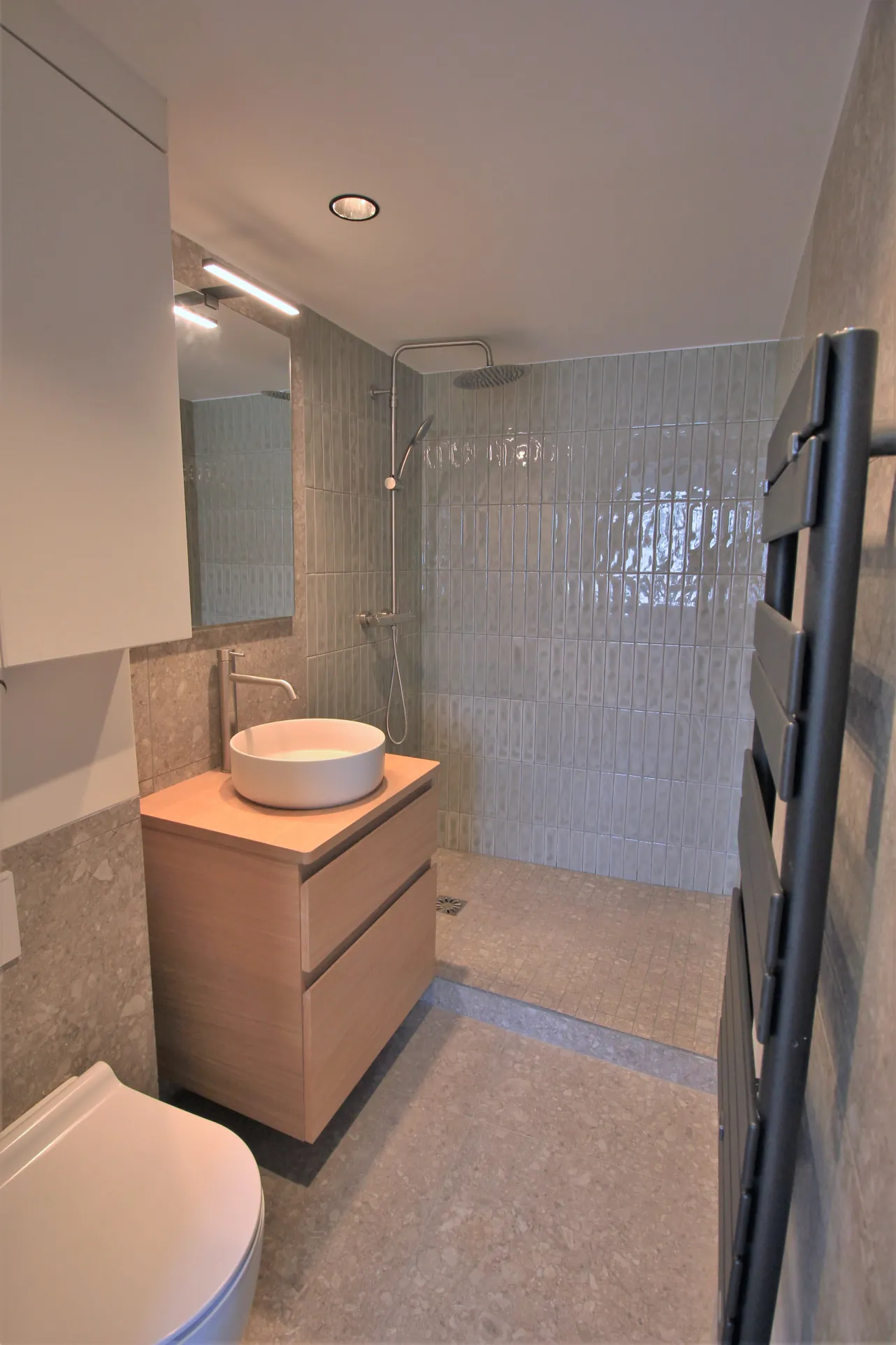Studio rénové à vendre à Paris 4ème près du Métro Saint Paul et des places emblématiques 