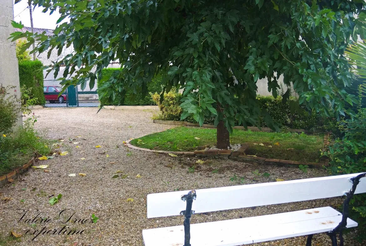 Maison avec jardin, garage et 3 chambres à Cognac - Quartier Saint Martin 