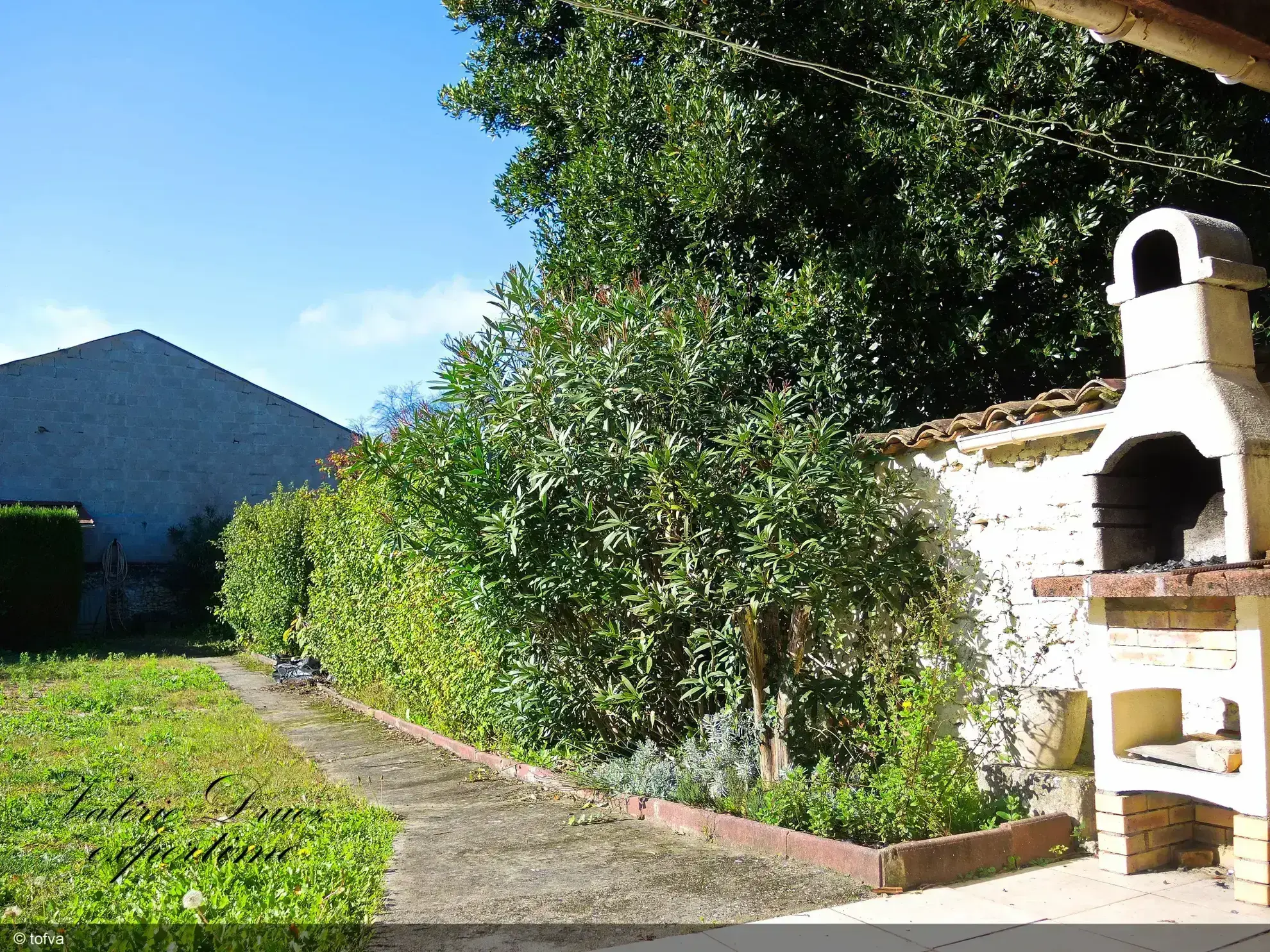 Maison avec jardin, garage et 3 chambres à Cognac - Quartier Saint Martin 