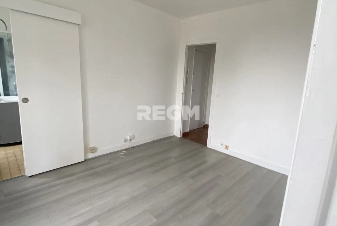 Appartement 2 pièces à Sucy-en-Brie proche du RER A - Opportunité à ne pas manquer 