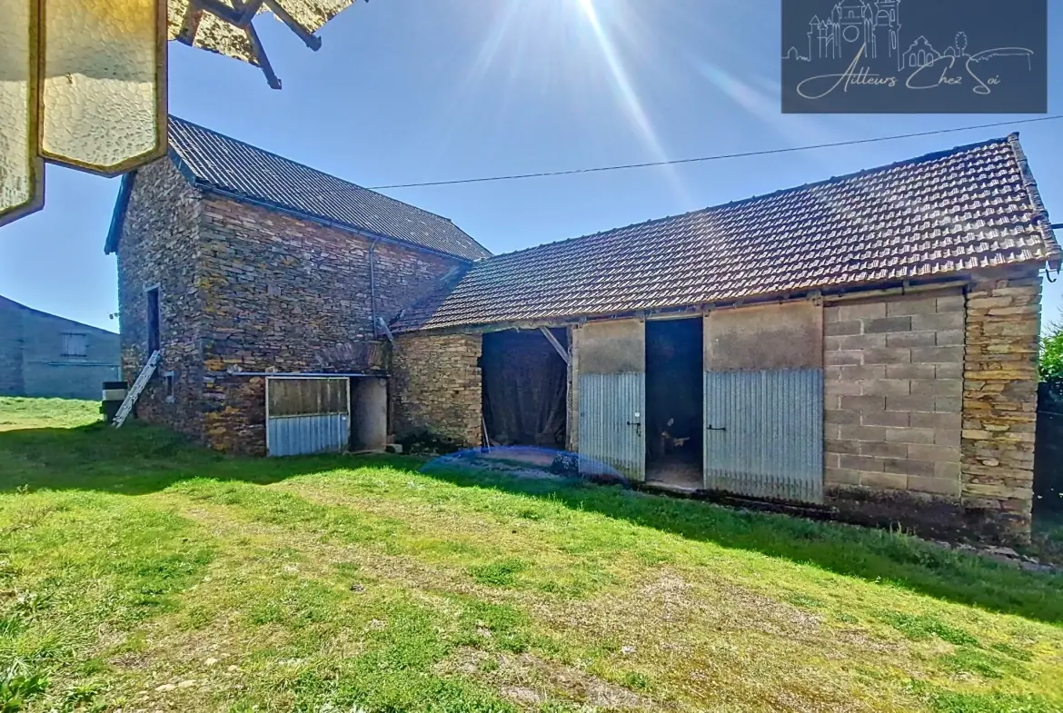 Belle ferme à Réquista avec dépendances, 3 chambres et grand terrain de 2500 m² 