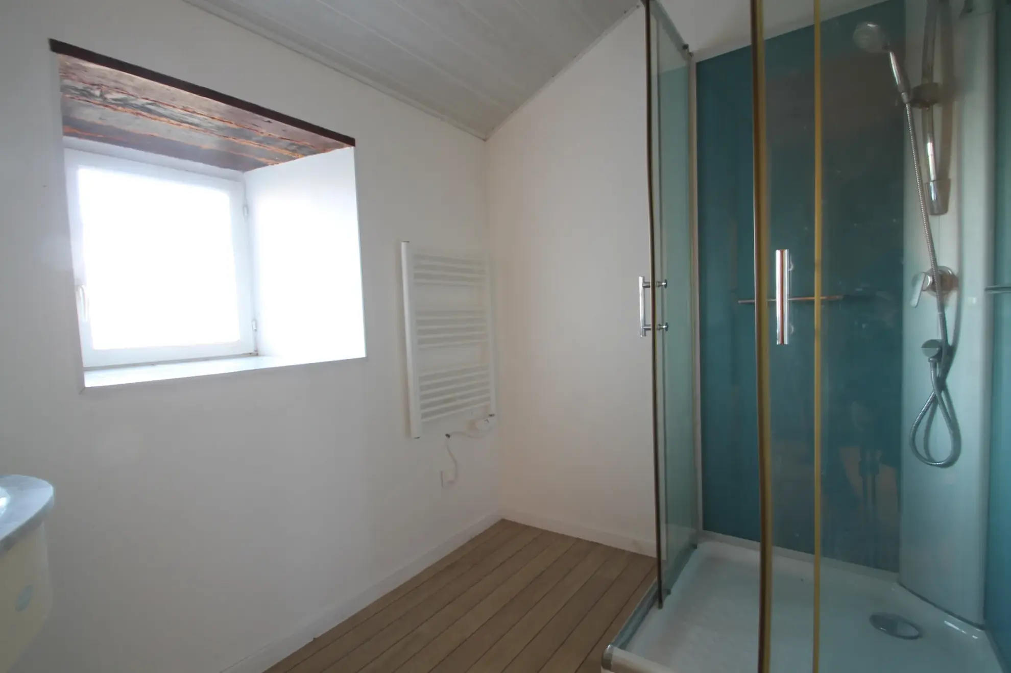 Agréable maison en pierre de 60 m² avec terrasse et jardin à Barbezière 