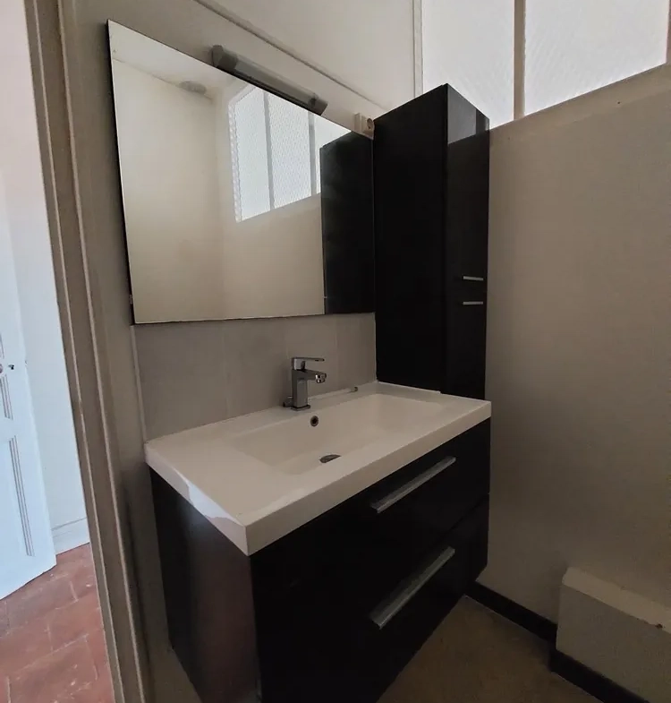 Maison à rénover de 90 m² au cœur de Bouloire, proche commerces 