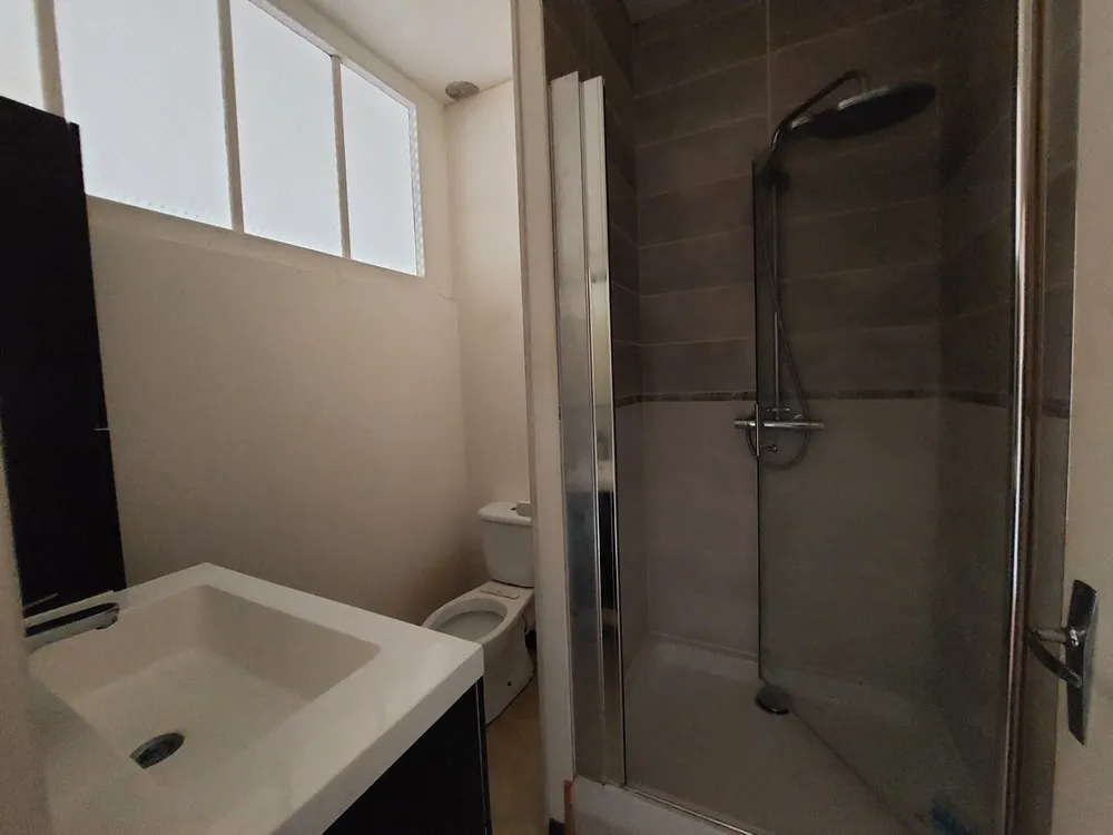 Maison à rénover de 90 m² au cœur de Bouloire, proche commerces 