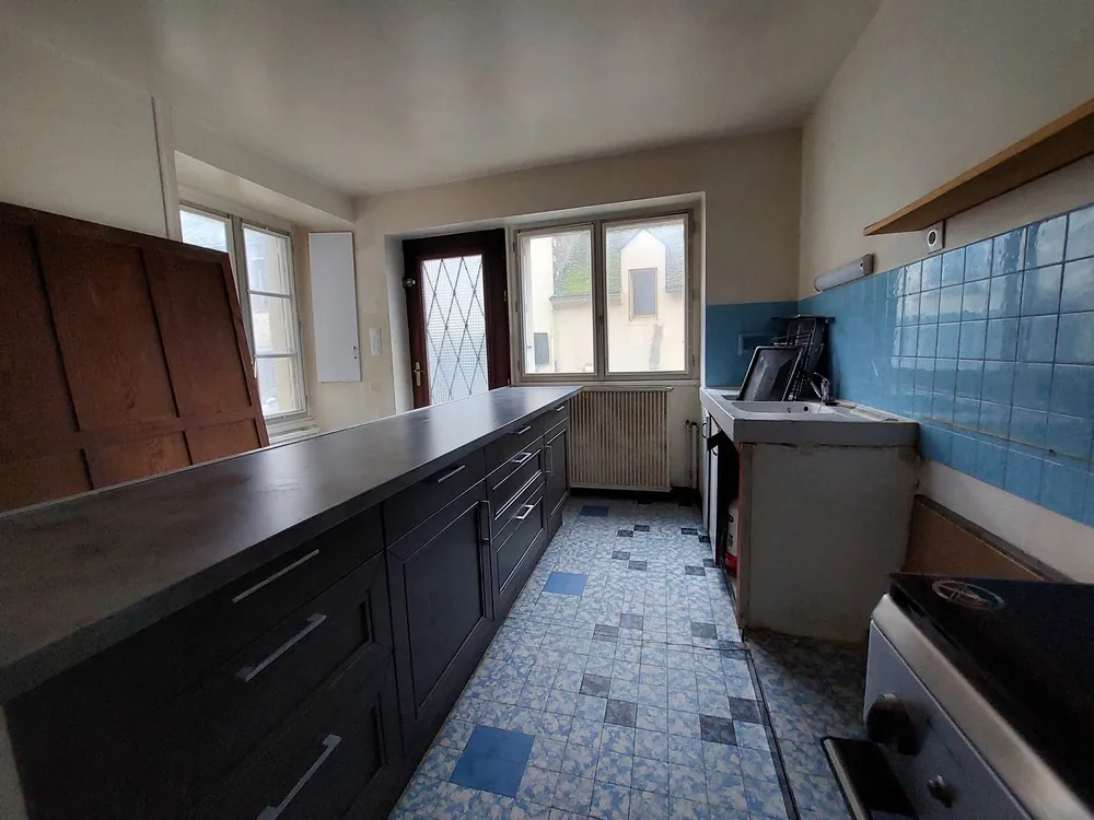 Maison à rénover de 90 m² au cœur de Bouloire, proche commerces 