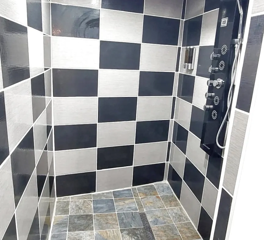 Maison en pierre rénovée avec 3 chambres dans un village bucolique près d'Avallon 