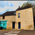 Maison en pierre rénovée avec 3 chambres dans un village bucolique près d'Avallon