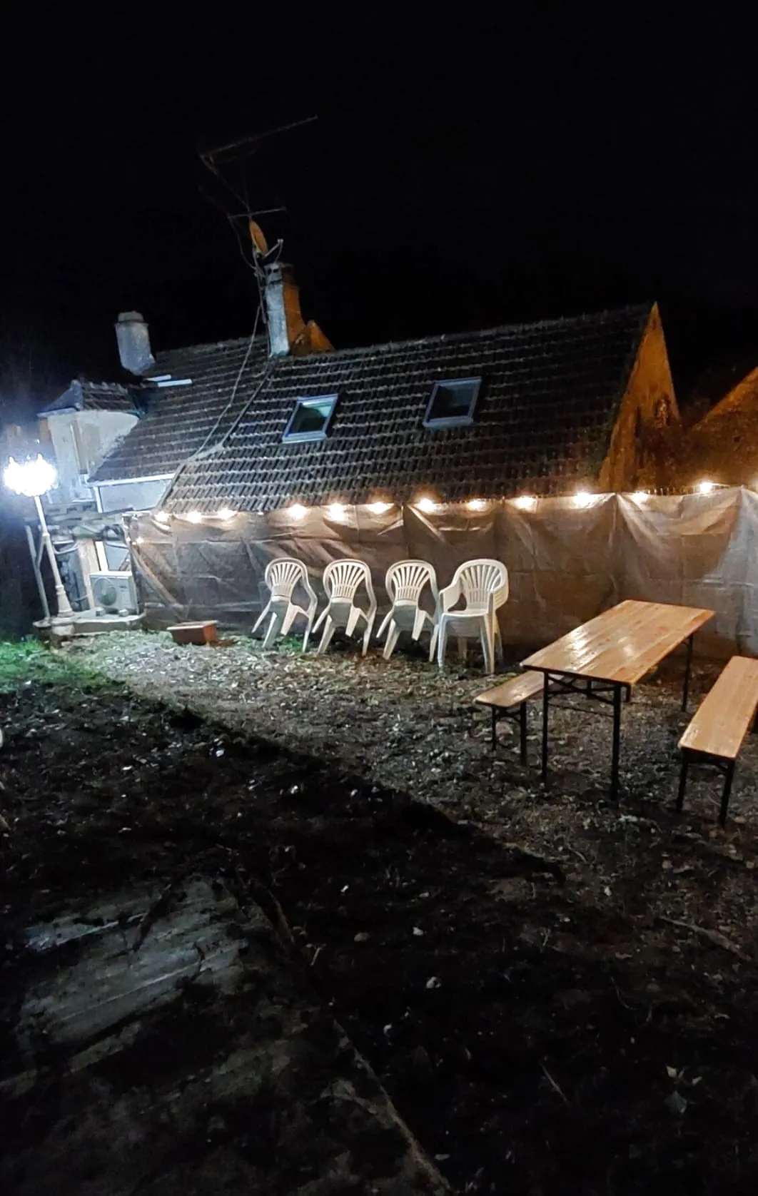 Maison en pierre rénovée avec 3 chambres dans un village bucolique près d'Avallon 