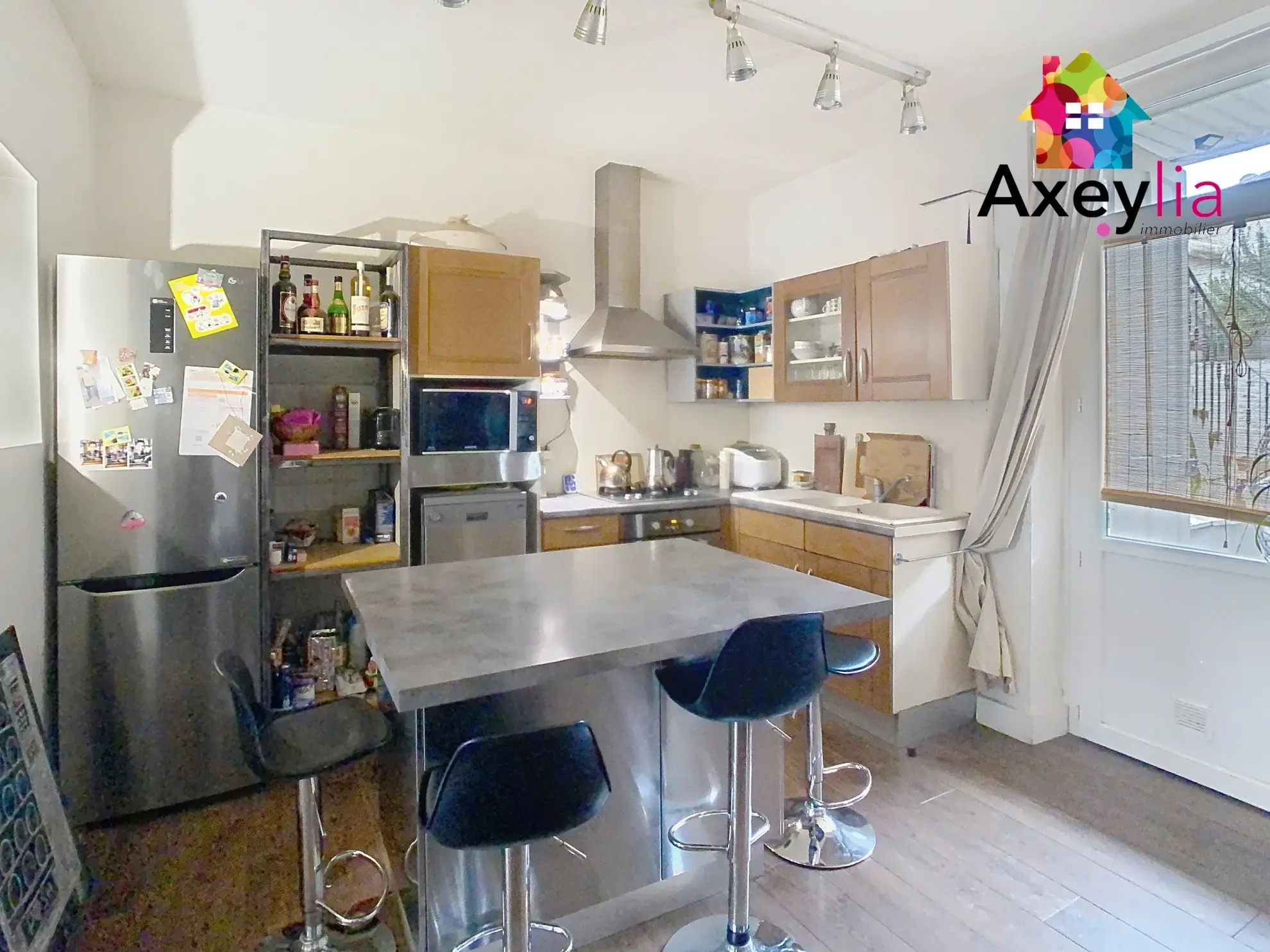 Appartement T4 rénové en rez-de-jardin à Roanne près de la gare 