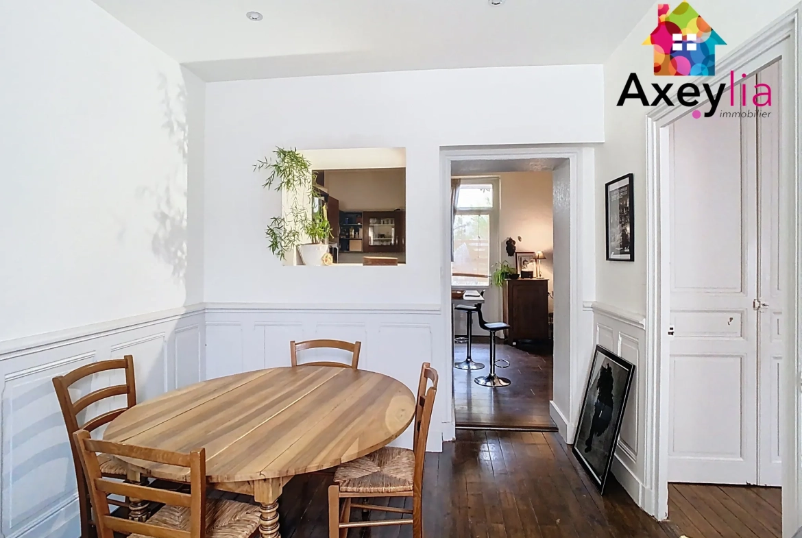 Appartement T4 rénové en rez-de-jardin à Roanne près de la gare 