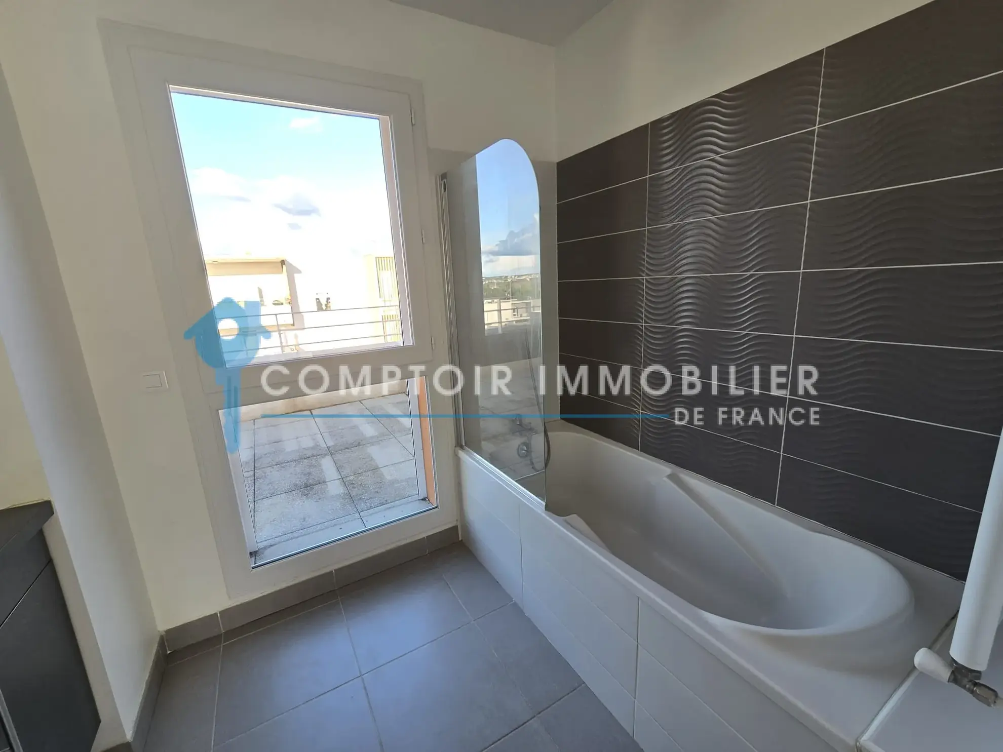 Appartement T3 à Juvignac de 70m² avec deux terrasses et parking privé 