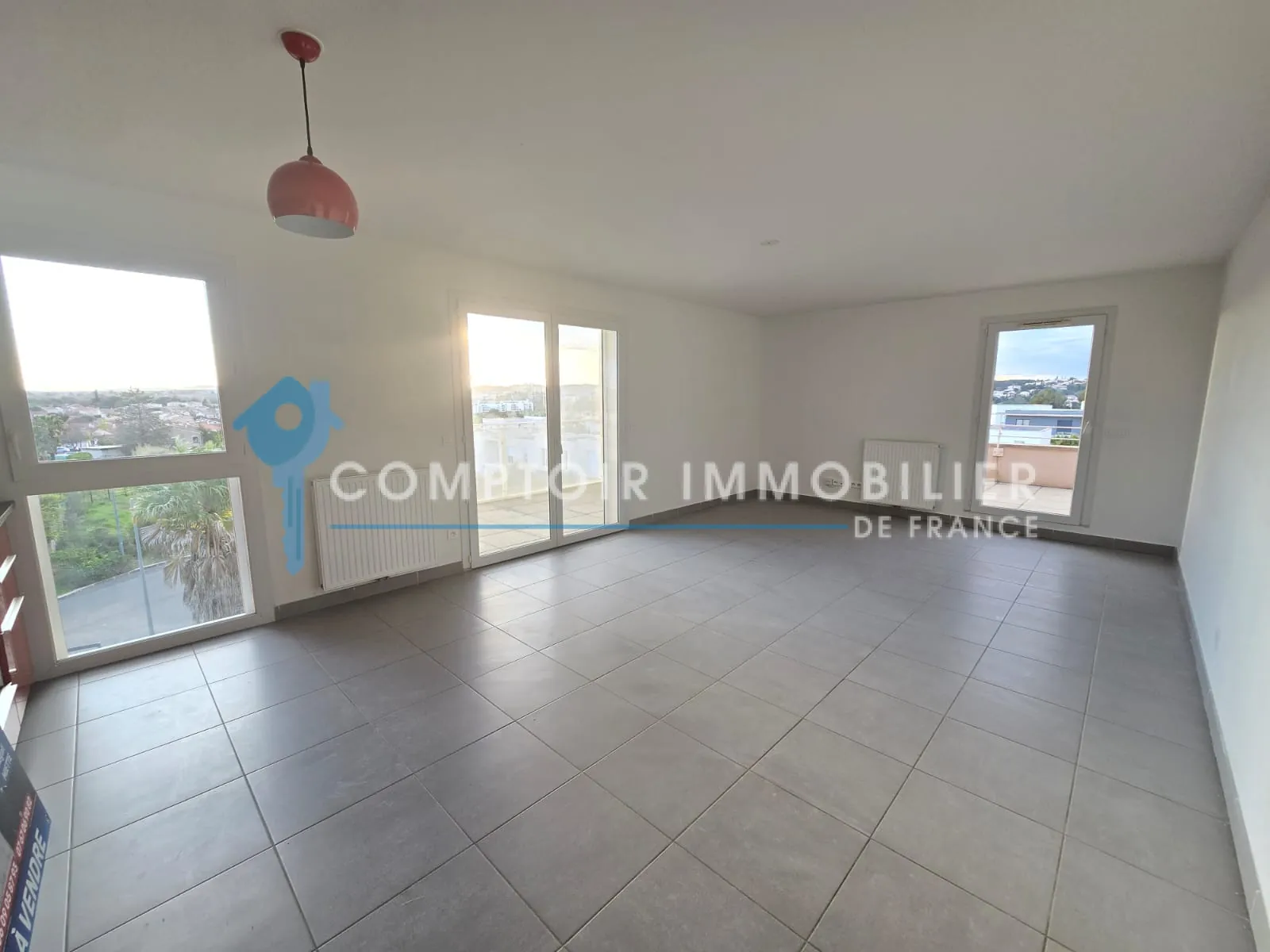 Appartement T3 à Juvignac de 70m² avec deux terrasses et parking privé 
