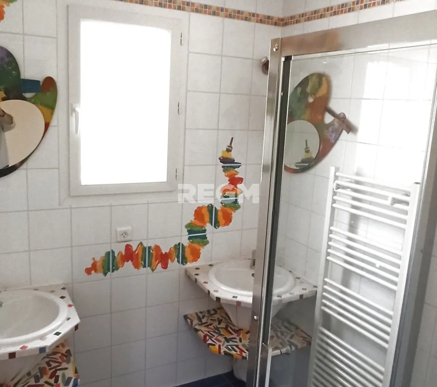 Maison de plain-pied avec piscine à Savigny en Septaine - 135m² 