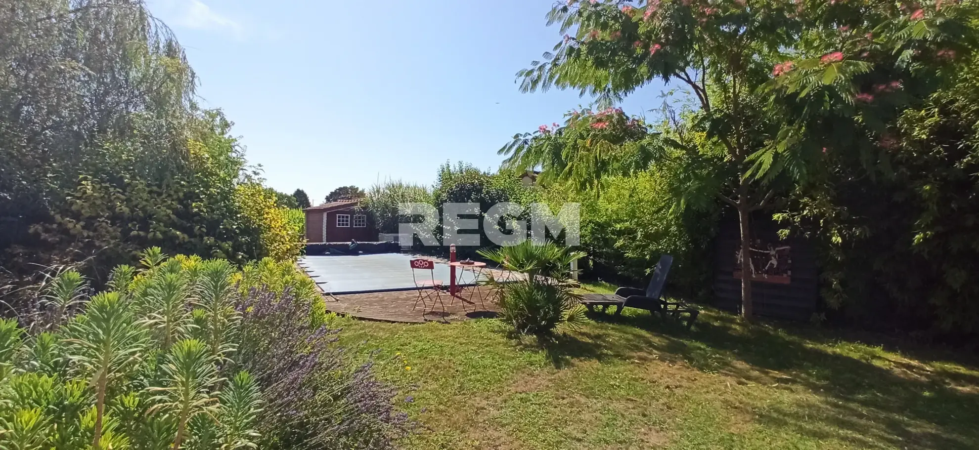 Maison de plain-pied avec piscine à Savigny en Septaine - 135m² 