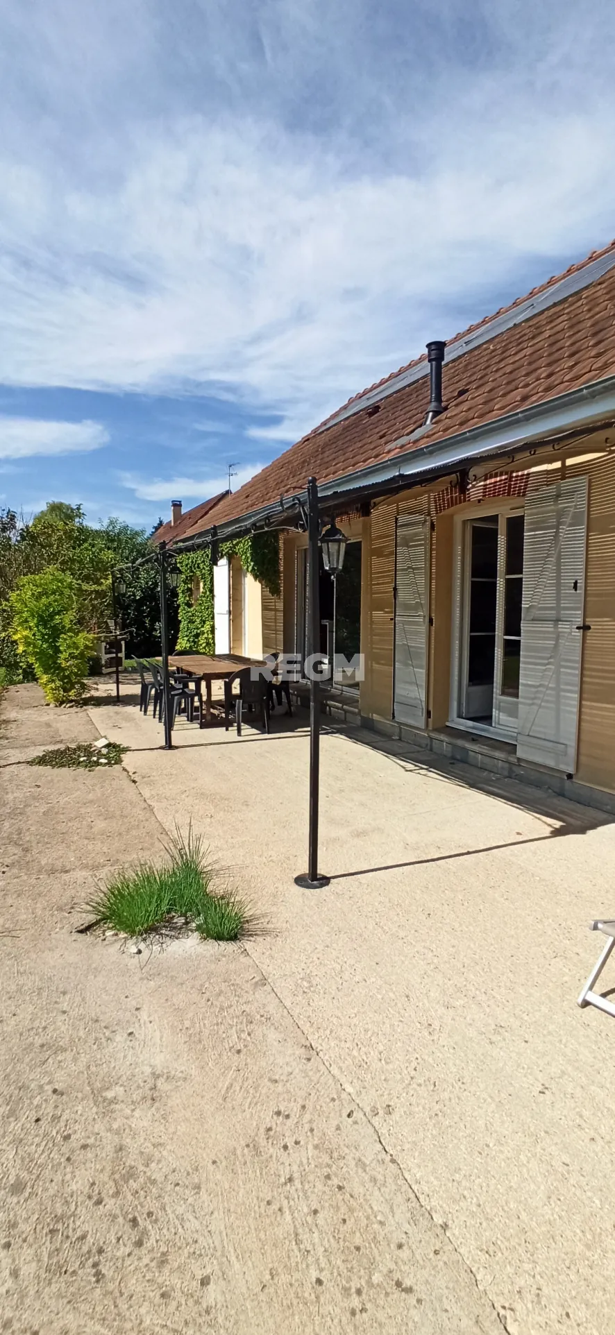 Maison de plain-pied avec piscine à Savigny en Septaine - 135m² 
