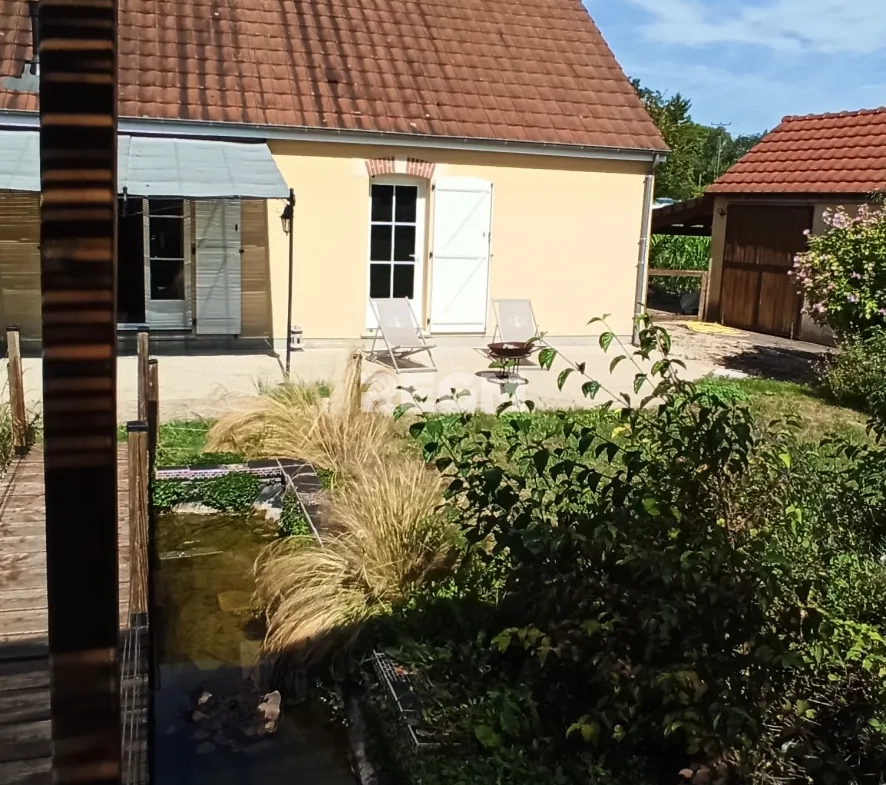 Maison de plain-pied avec piscine à Savigny en Septaine - 135m² 