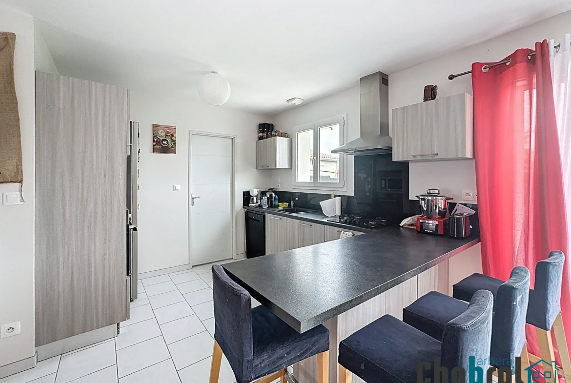 Maison récente de plain-pied à Fronton avec jardin, garage et 4 chambres 