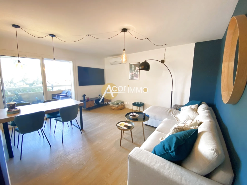 Appartement T2 rénové avec terrasse à Sanary-sur-Mer, proche centre et gare