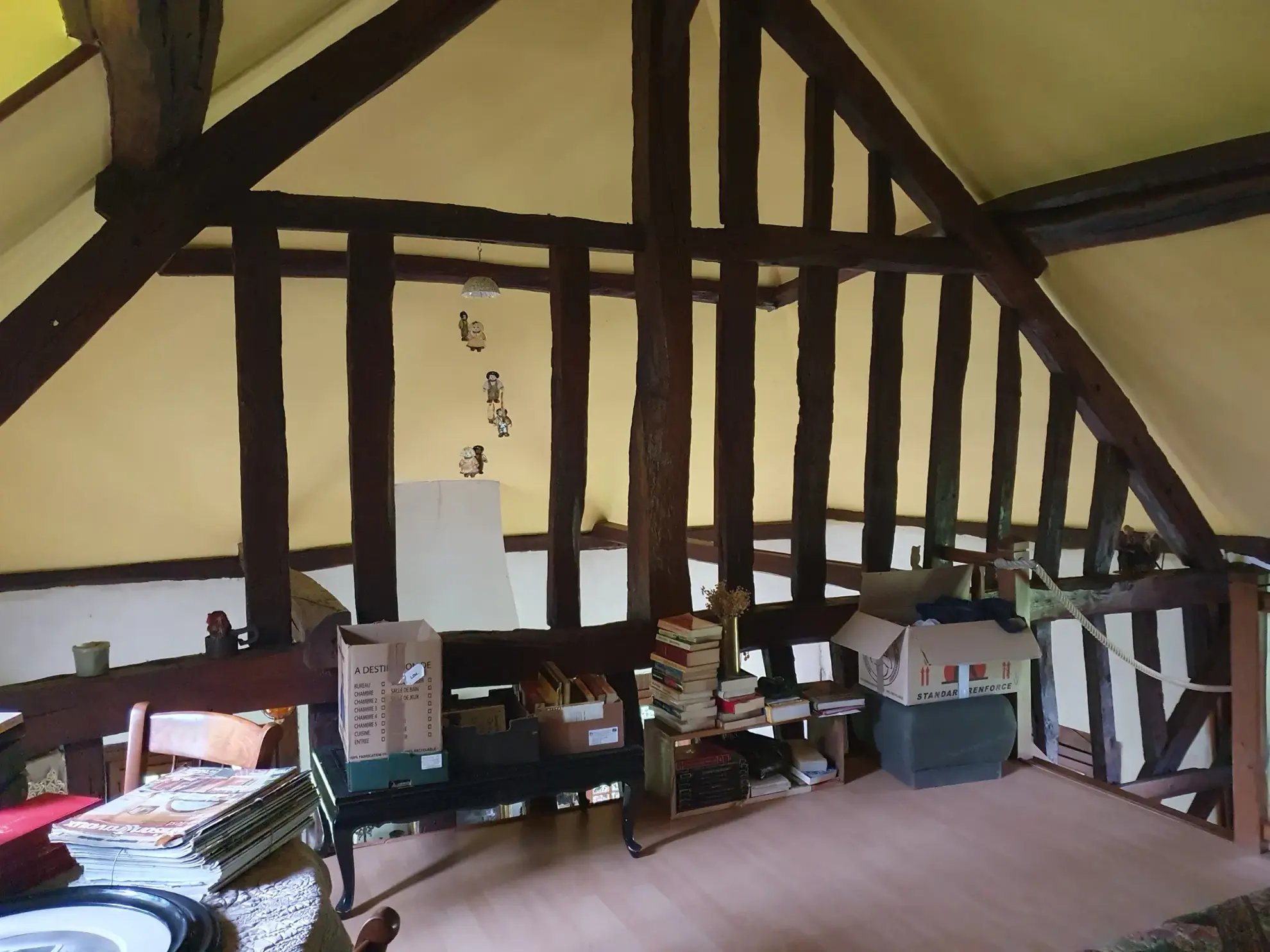 Belle maison normande à Bernay avec grand jardin et charme traditionnel 