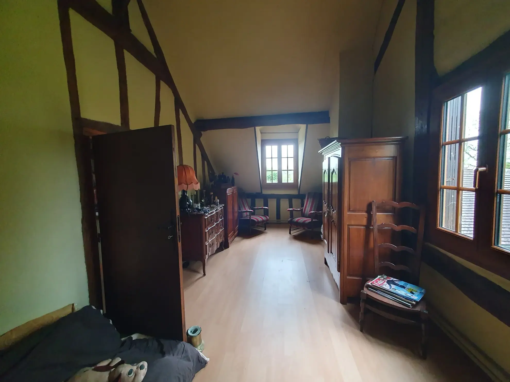 Belle maison normande à Bernay avec grand jardin et charme traditionnel 