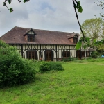 Belle maison normande à Bernay avec grand jardin et charme traditionnel