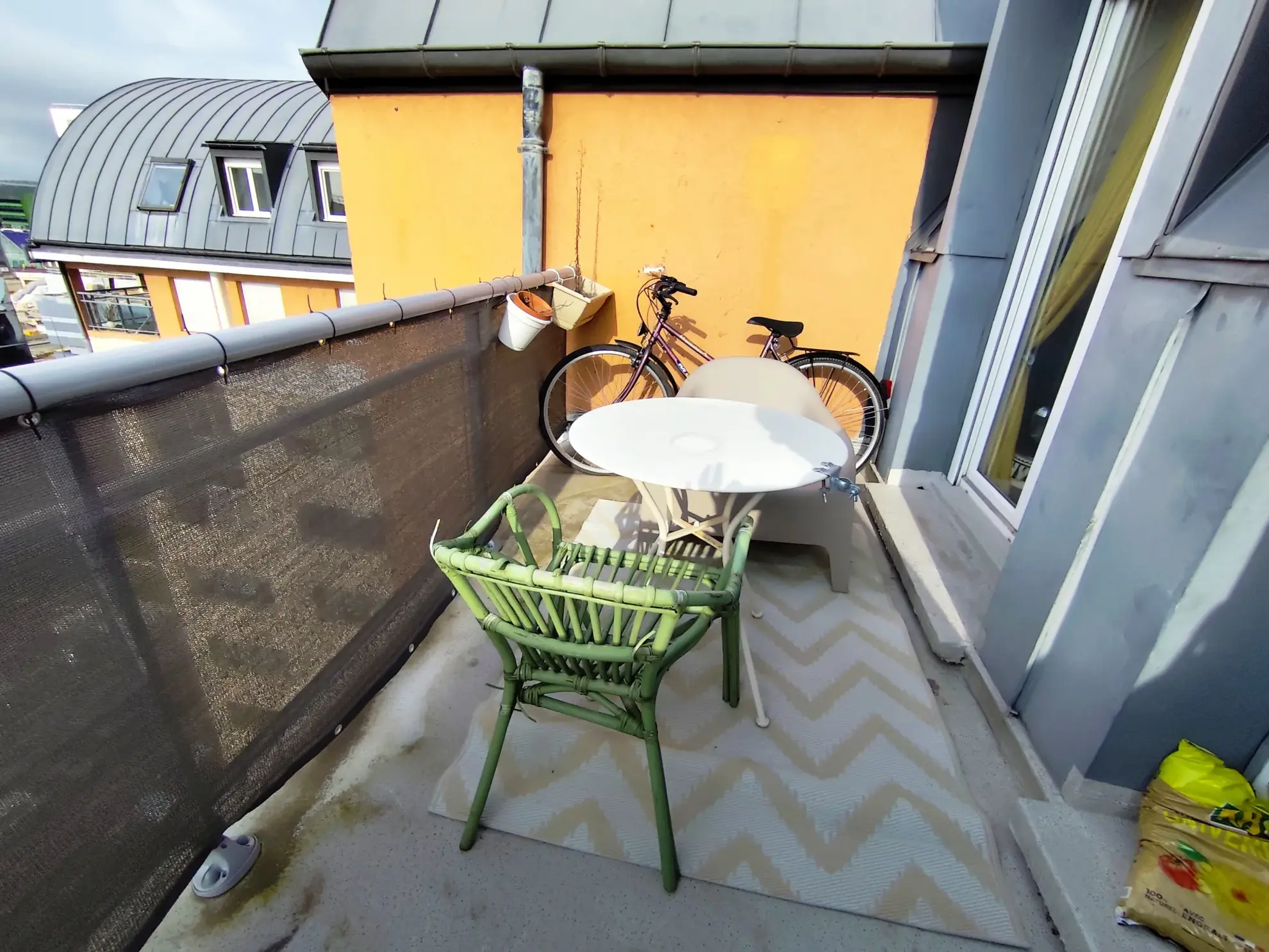 Appartement 2 pièces avec terrasse dernier étage à Cergy (95) 