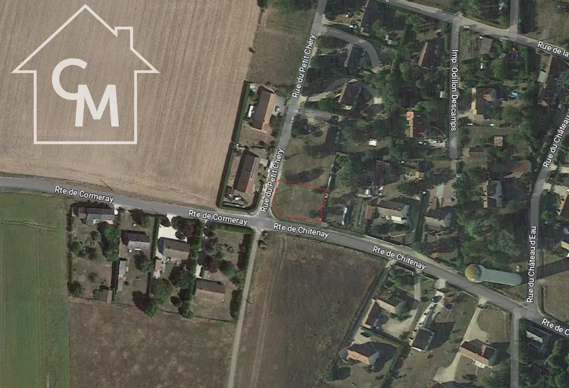 Terrain constructible non viabilisé de 675 m² à Cormeray 