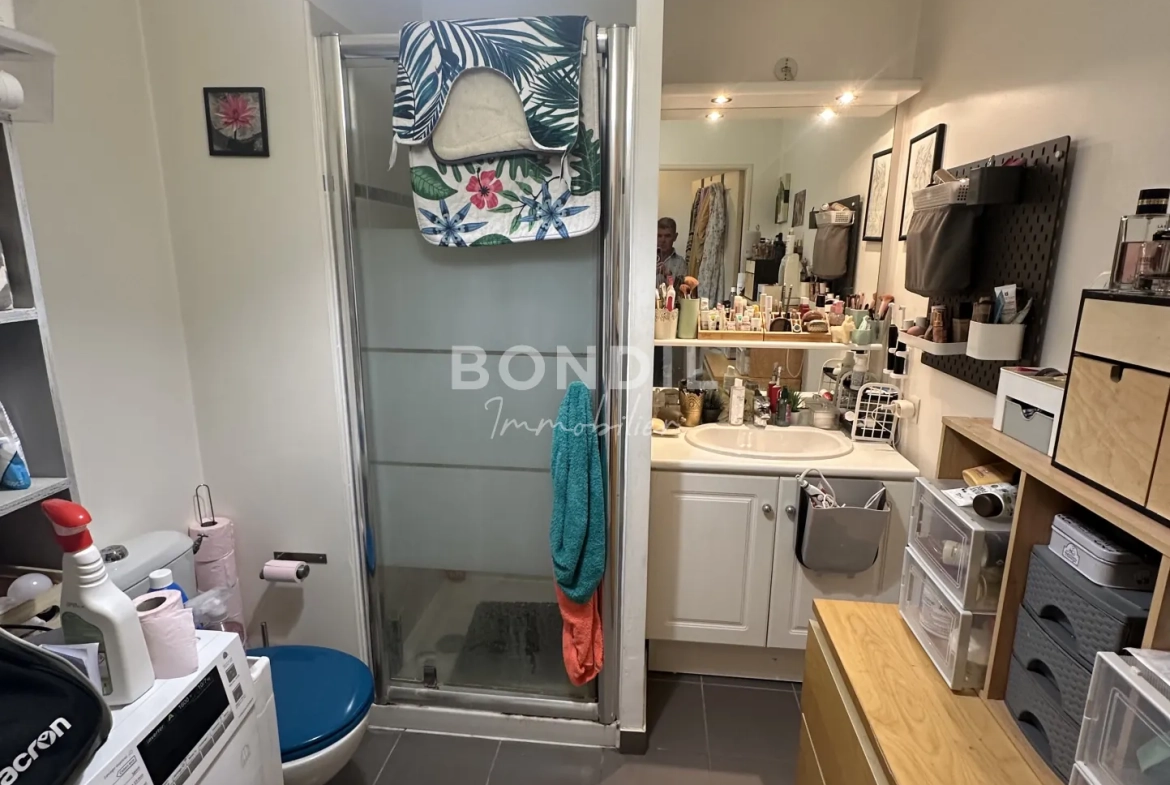 Bel appartement T2 avec terrasse à Aix-en-Provence - Résidence sécurisée 