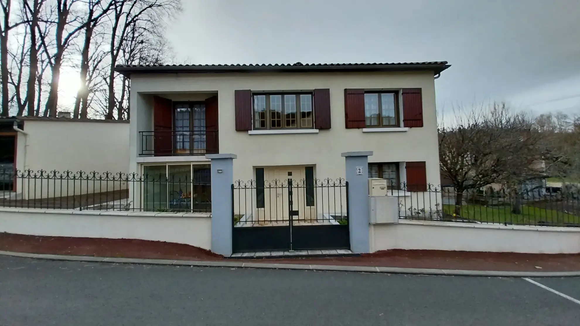 Maison à vendre à Chancelade de 104 m² avec 3 chambres et garage 