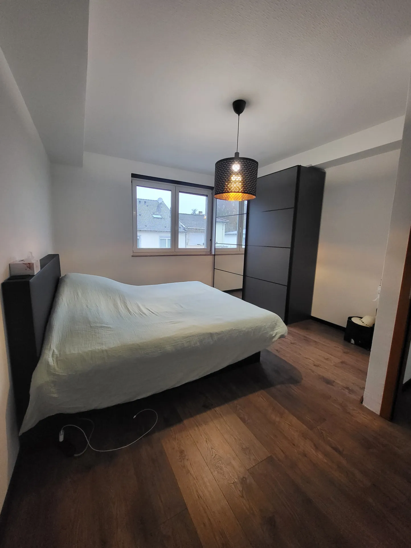 Appartement F3 rénové à Creutzwald avec garage et cave 