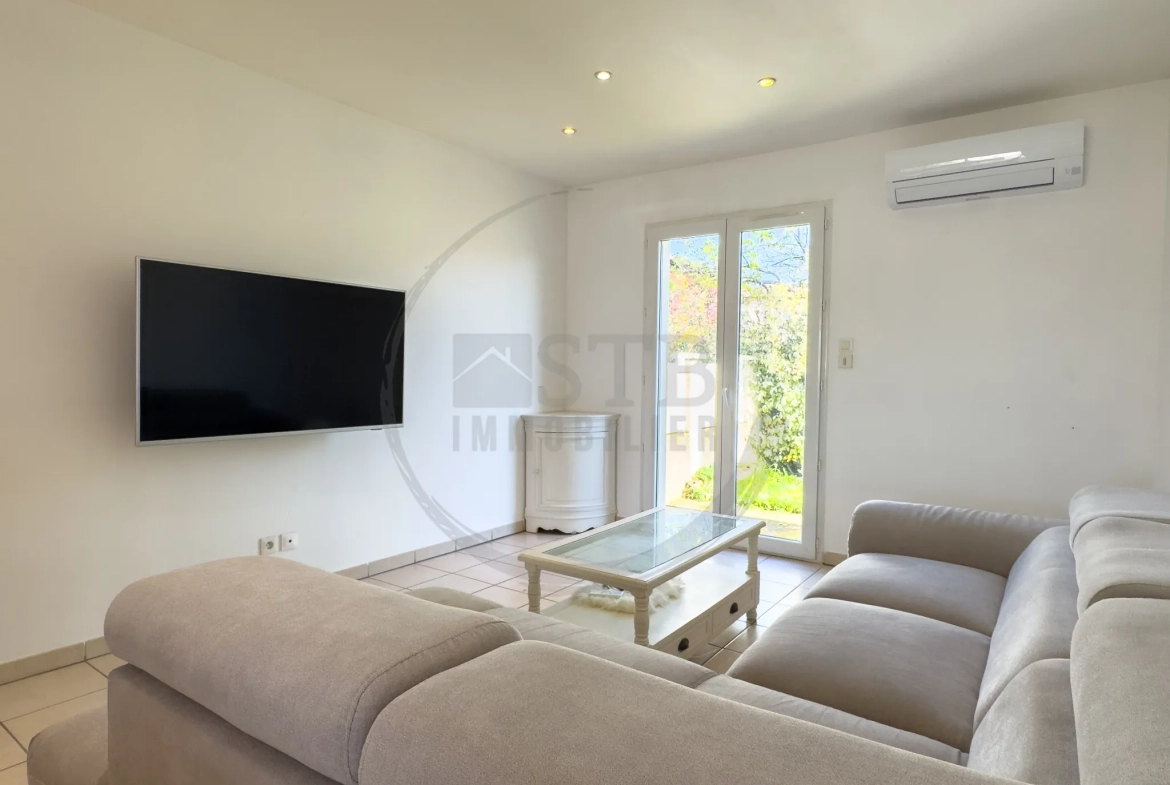 Villa de 100 m² avec piscine et terrasse à Ancone 