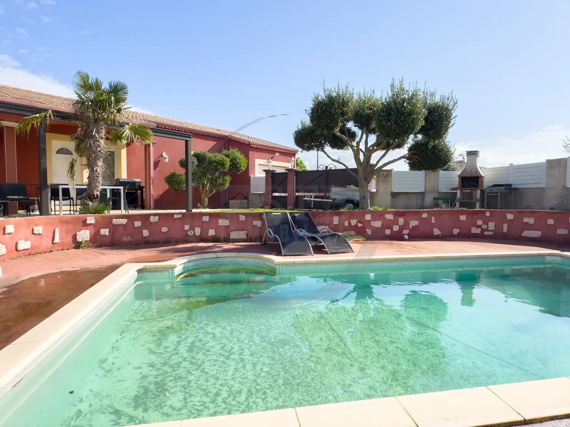 Villa de 100 m² avec piscine et terrasse à Ancone 