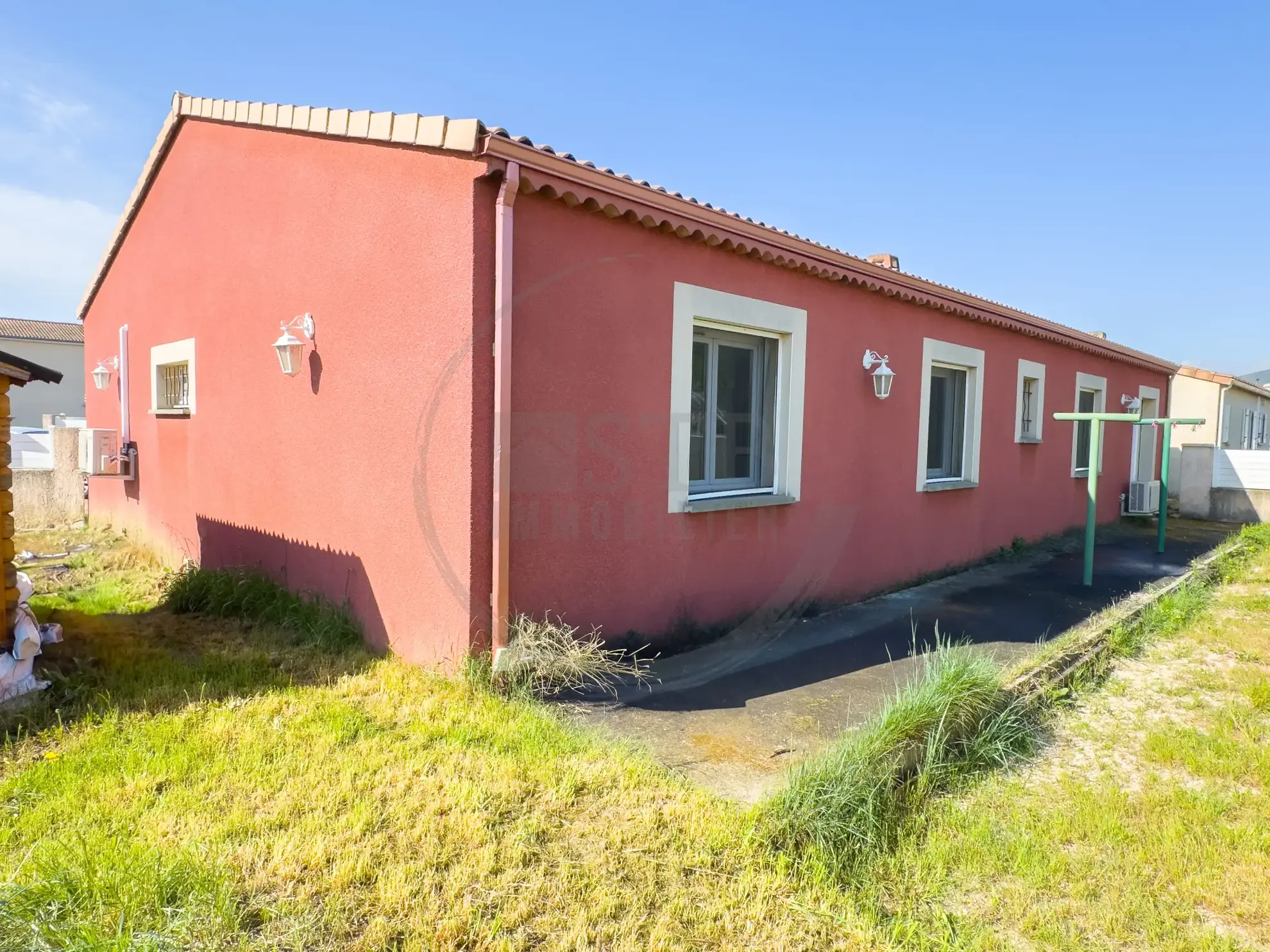 Villa de 100 m² avec piscine et terrasse à Ancone 