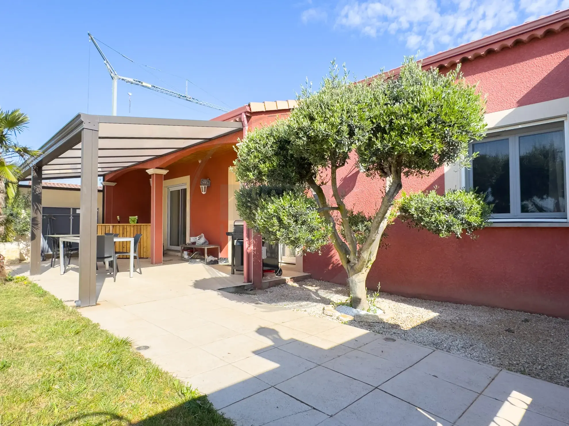 Villa de 100 m² avec piscine et terrasse à Ancone 
