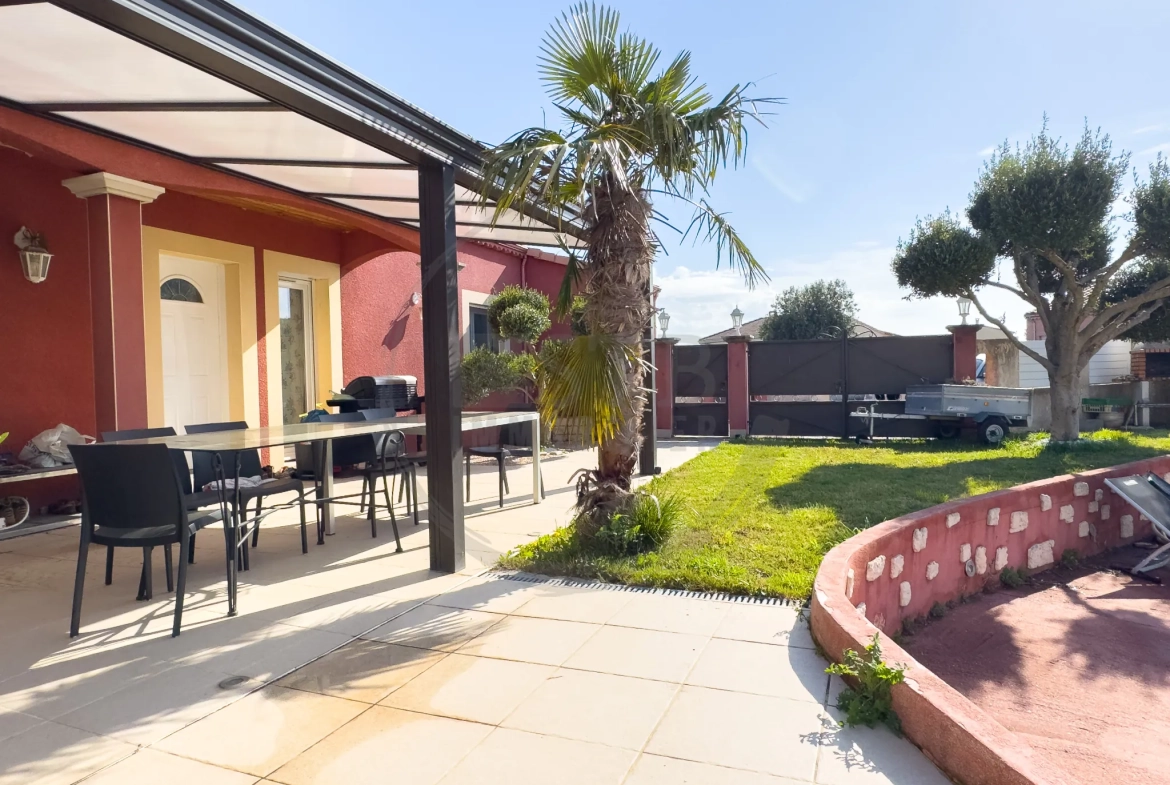 Villa de 100 m² avec piscine et terrasse à Ancone 