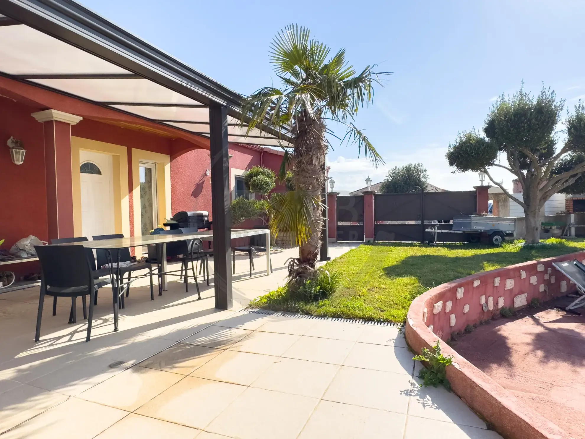 Villa de 100 m² avec piscine et terrasse à Ancone 