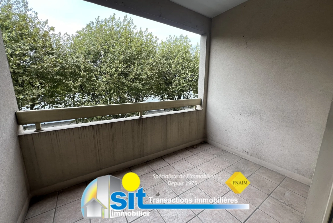 Spacieux appartement T4 avec terrasses, garage et vue Rhône à Vienne 