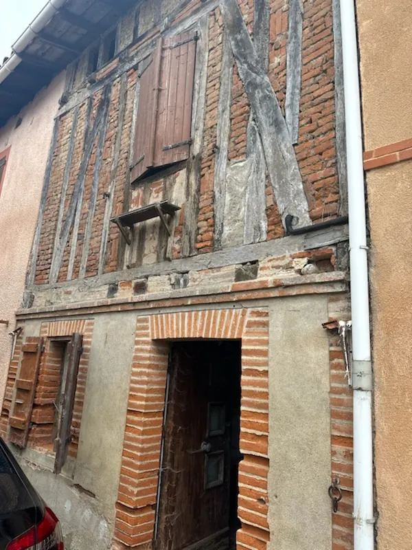 Maison de village à Caujac de 110 m² à rénover avec potentiel d'investissement 