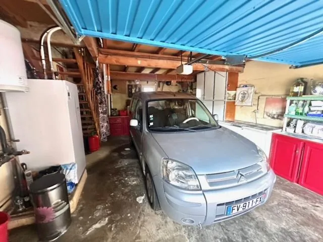 Vente de nue-propriété d'une maison spacieuse à Louey, secteur recherché 